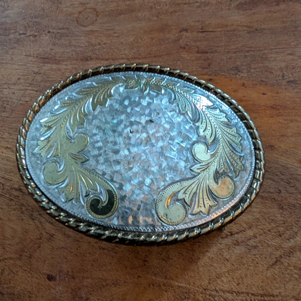 Oval Silver and Gold Belt Buckle